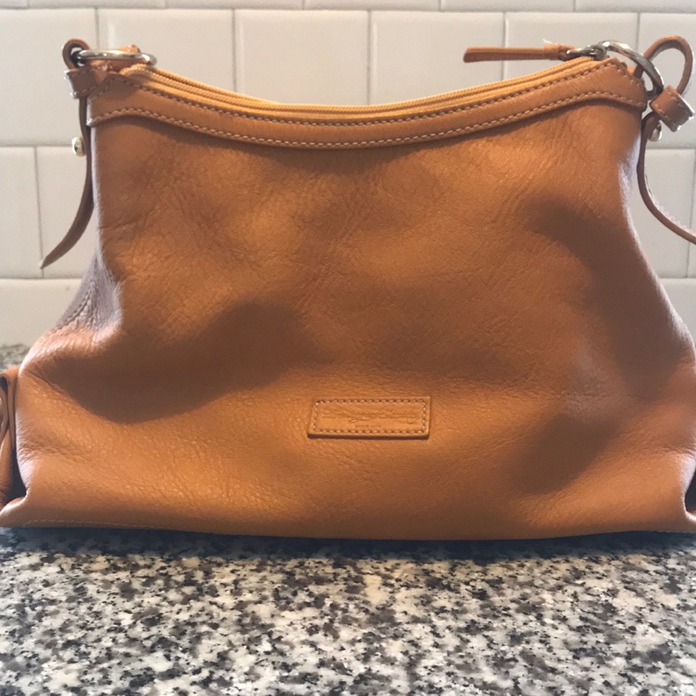 Chic yellow purse
